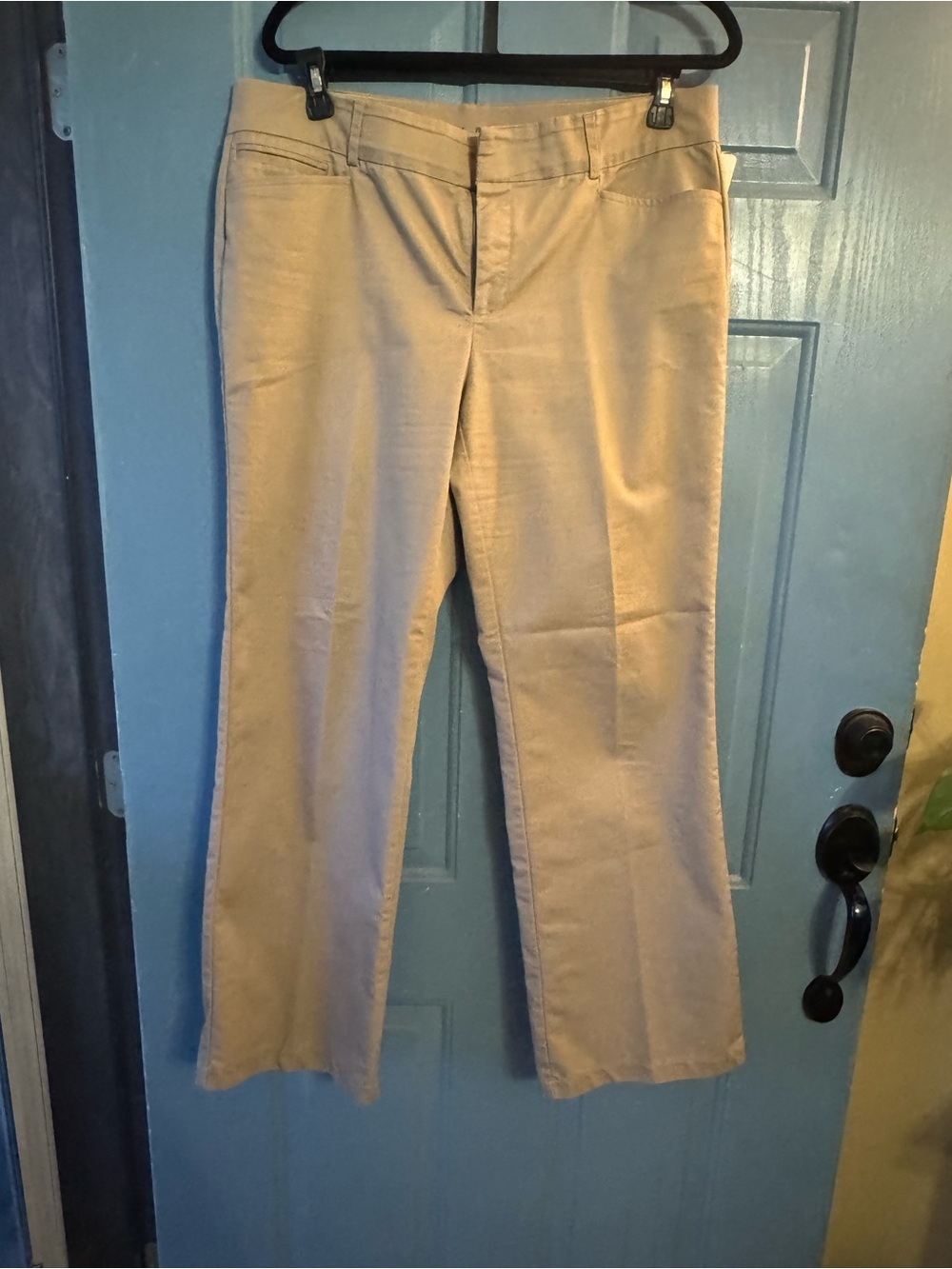 Dockers Women's Beige Boot-Cut Jeans